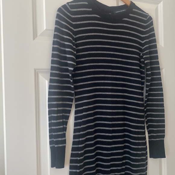 French Connection Striped Sweater Dress w/ Mini Bows Back Size 4 Sexy Blk Gray - Picture 3 of 10